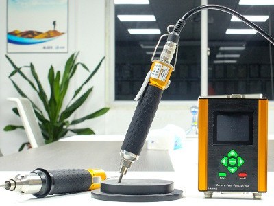 伺服電批加上機器人視覺，究竟是什么效果？-堅豐股份